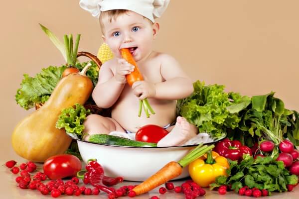 Mẹ cần đặc biệt quan tâm đến nhu cầu dinh dưỡng của trẻ dưới 1 tuổi